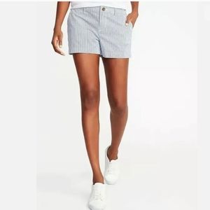 Old navy  blue and white striped shorts size 6